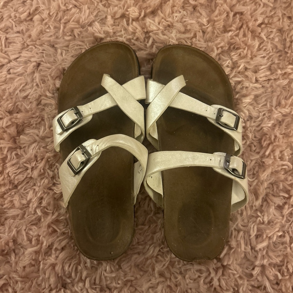 Aeropostale White Sandals